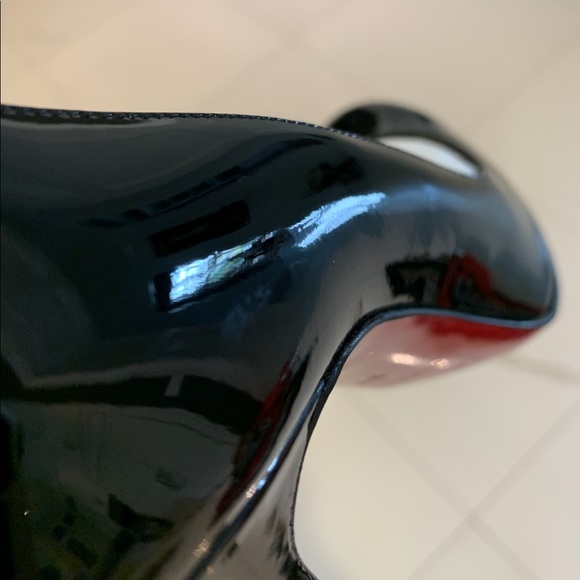 Christian Louboutin authentic Ron Ron pumps heels size 7 patent leather - Picture 8 of 8